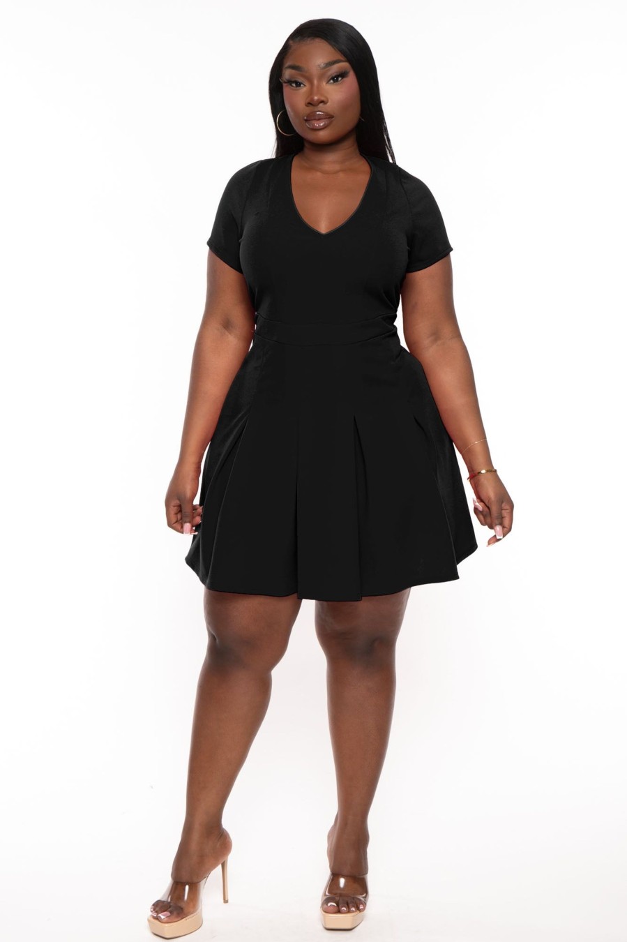 Little Black Styles Curvy Sense | Plus Size Meline Pleated Dress Black