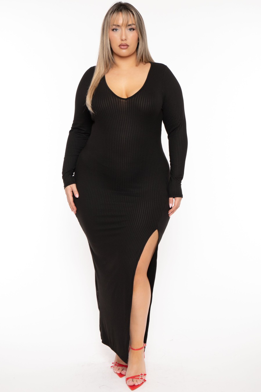 Little Black Styles Curvy Sense | Plus Size Nadya Ribbed Maxi Dress Black