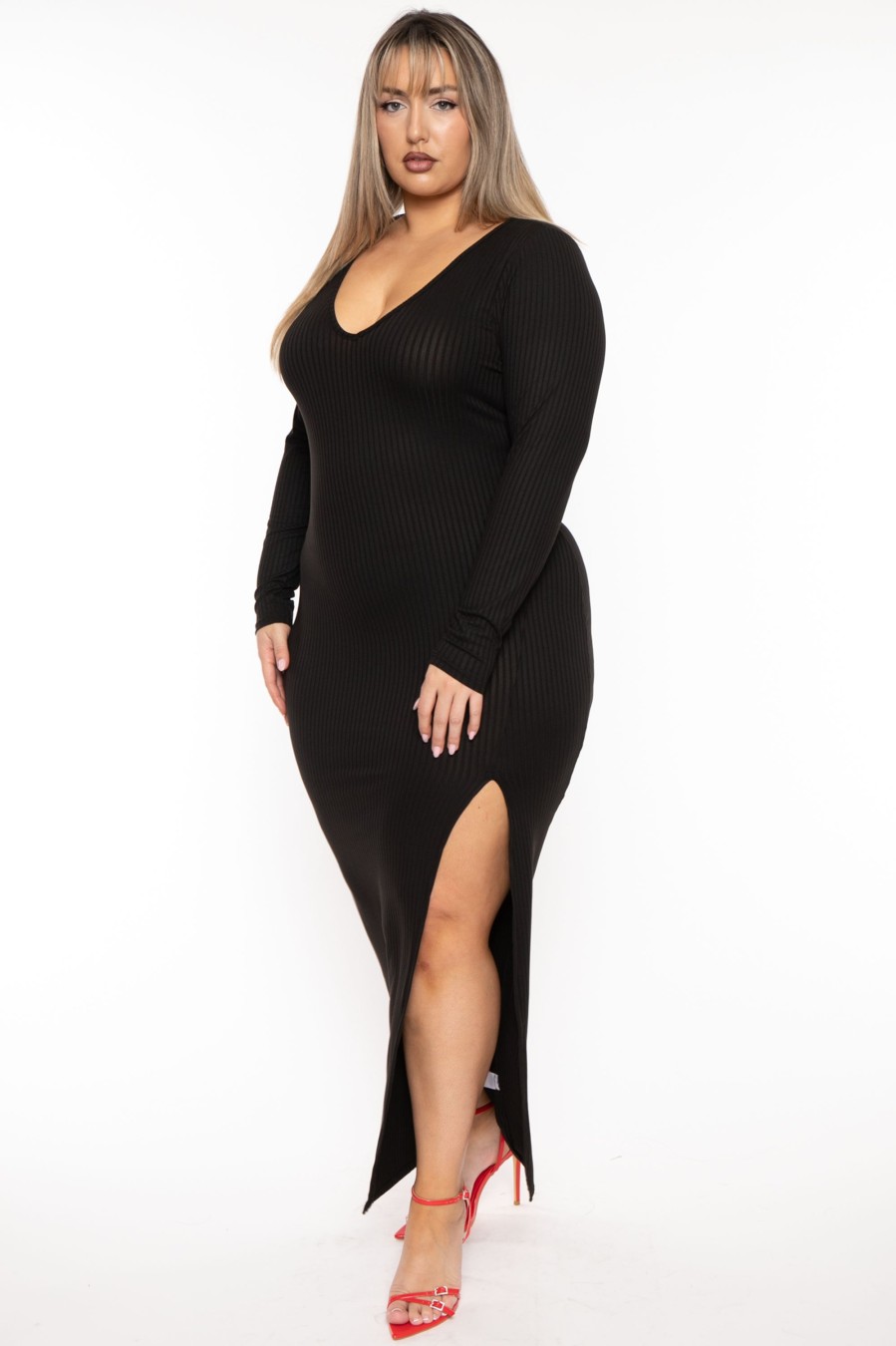 Little Black Styles Curvy Sense | Plus Size Nadya Ribbed Maxi Dress Black