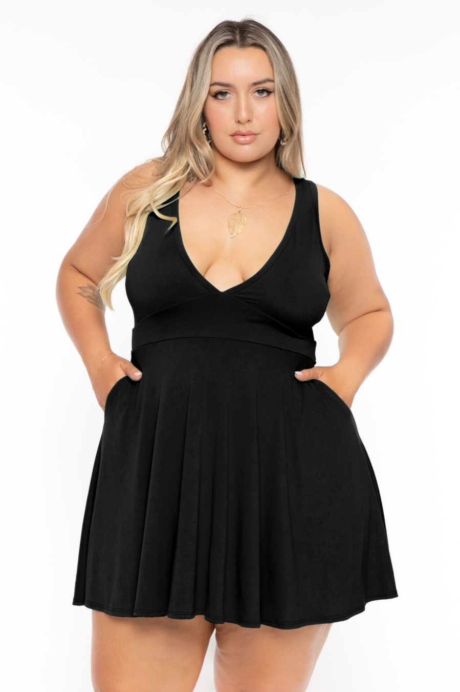 Little Black Styles Curvy Sense | Plus Size Jeanine Flare Dress Black